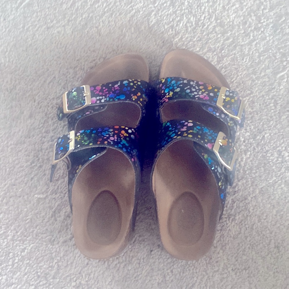 Girls sandals